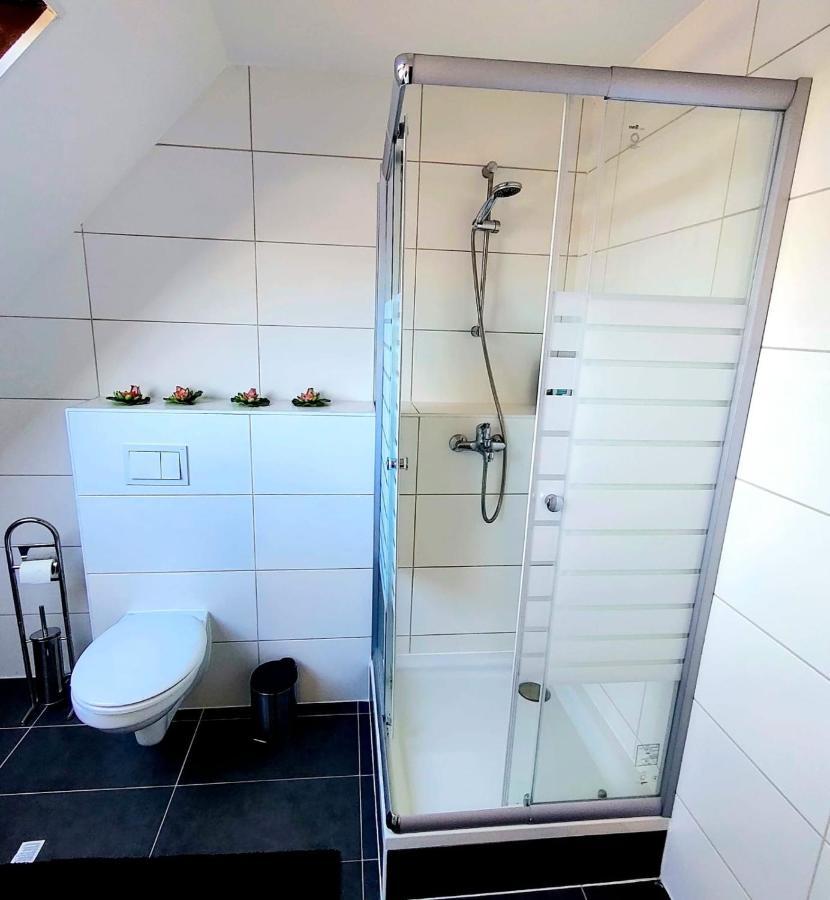 Moderne Wohnung In Ruhiger Lage Κρέφελντ Εξωτερικό φωτογραφία