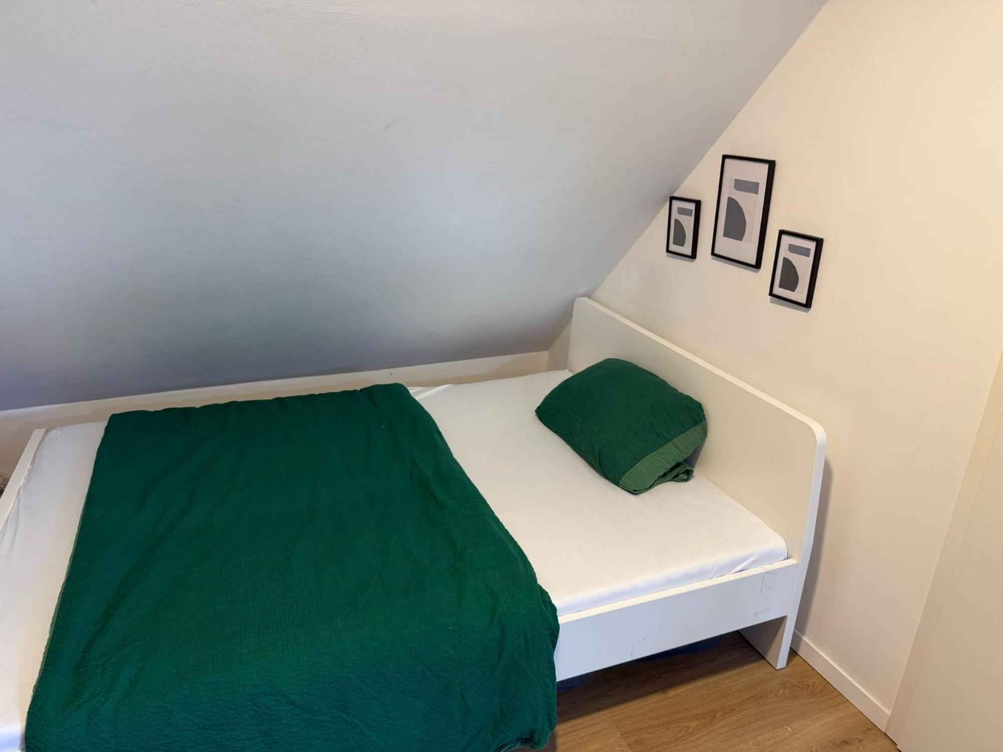 Moderne Wohnung In Ruhiger Lage Κρέφελντ Εξωτερικό φωτογραφία