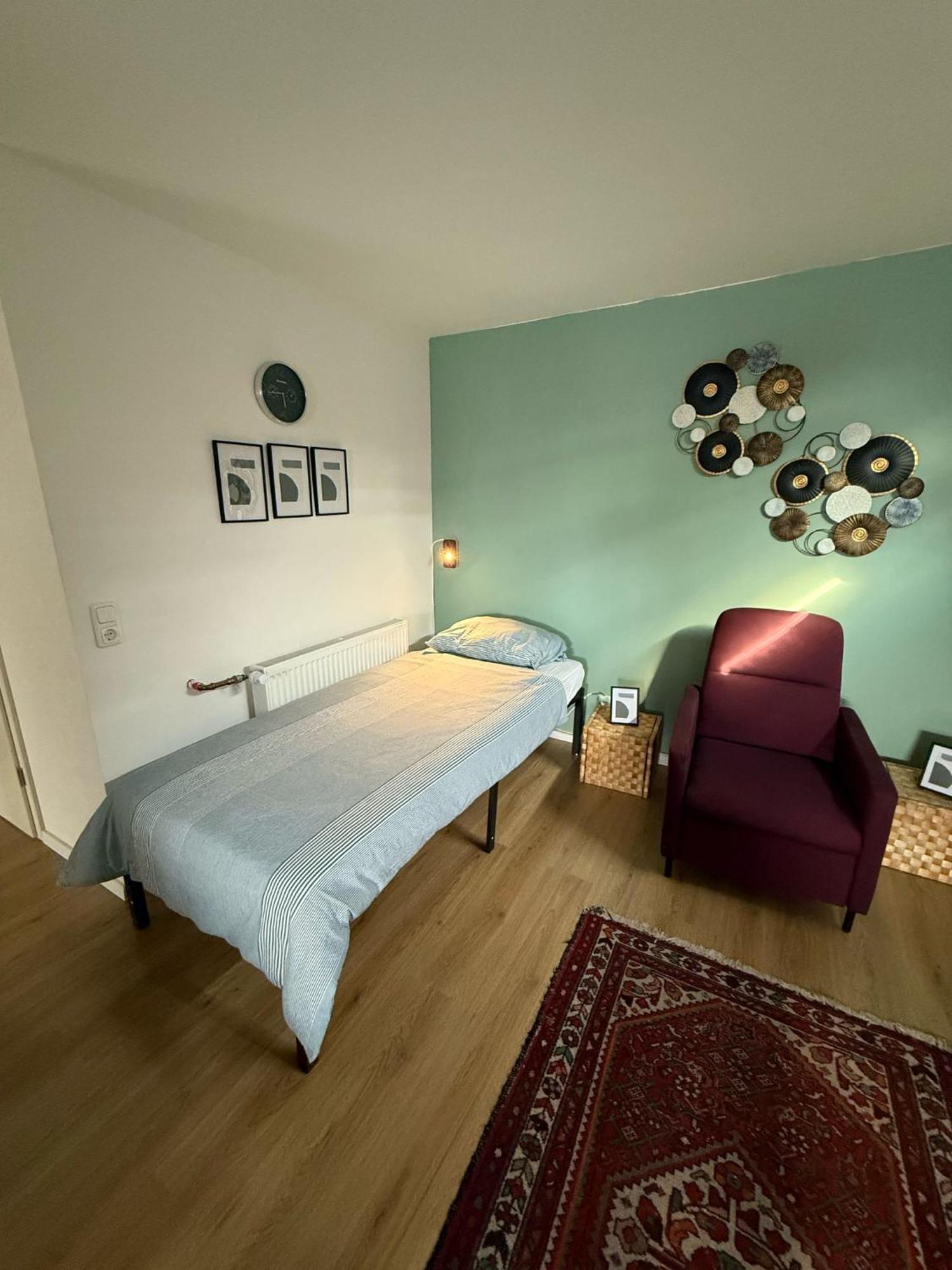 Moderne Wohnung In Ruhiger Lage Κρέφελντ Εξωτερικό φωτογραφία
